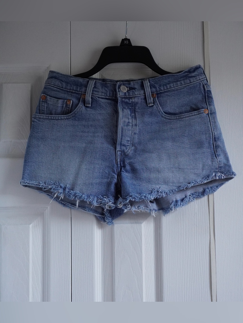 Levi’s 501 Denim Shorts Size 25